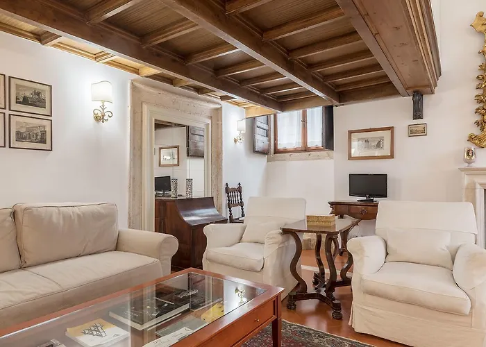 Campitelli Fascinating Apartment